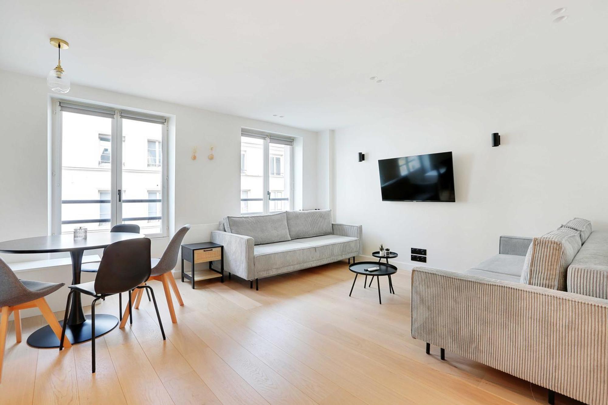 Cosy Ac Your Oasis Of Comfort Parijs